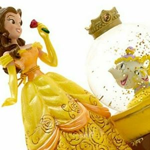 RARE PRINCESS BELLE BEAUTY AND THE BEAST SNOWGLOBE